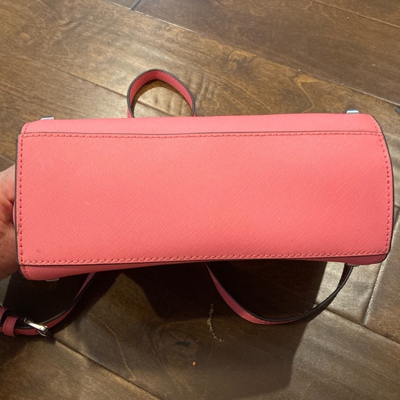Michael Kors Selma watermelon crossbody - Picture 5 of 6